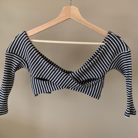 Urban Outfitters crop top - Picture 5 of 5